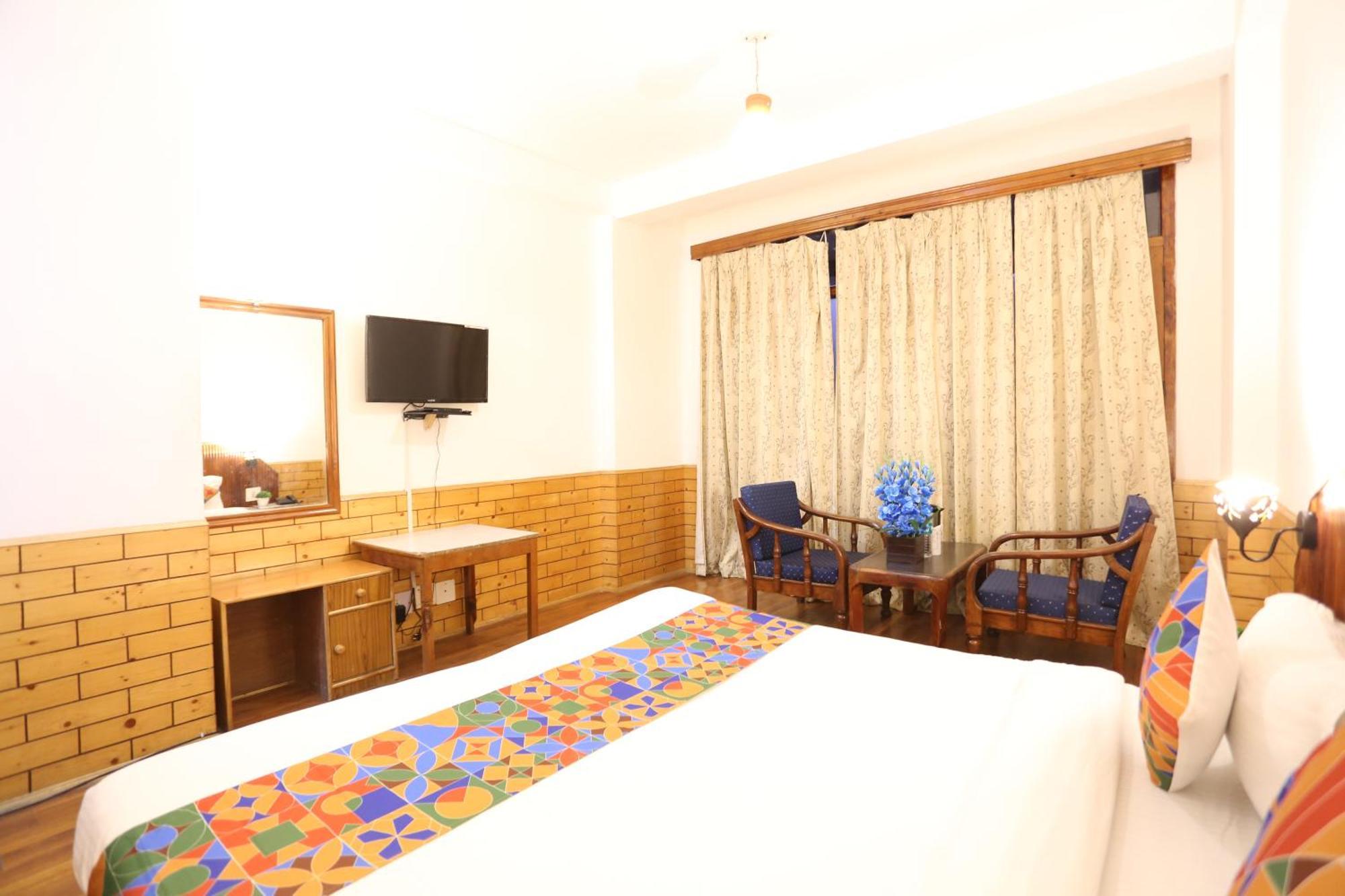 Hotel Surbhi Vashist Buitenkant foto