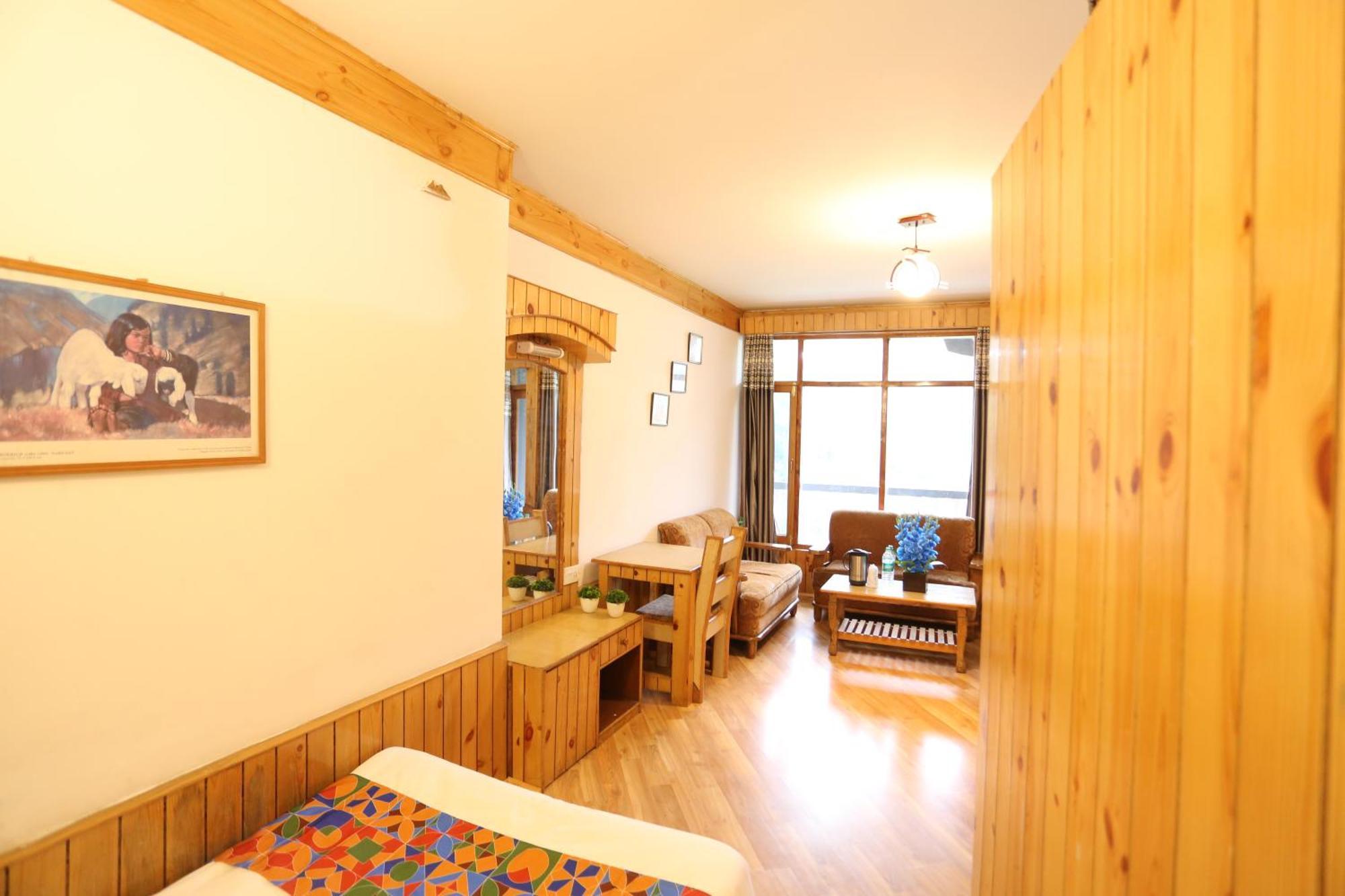 Hotel Surbhi Vashist Buitenkant foto