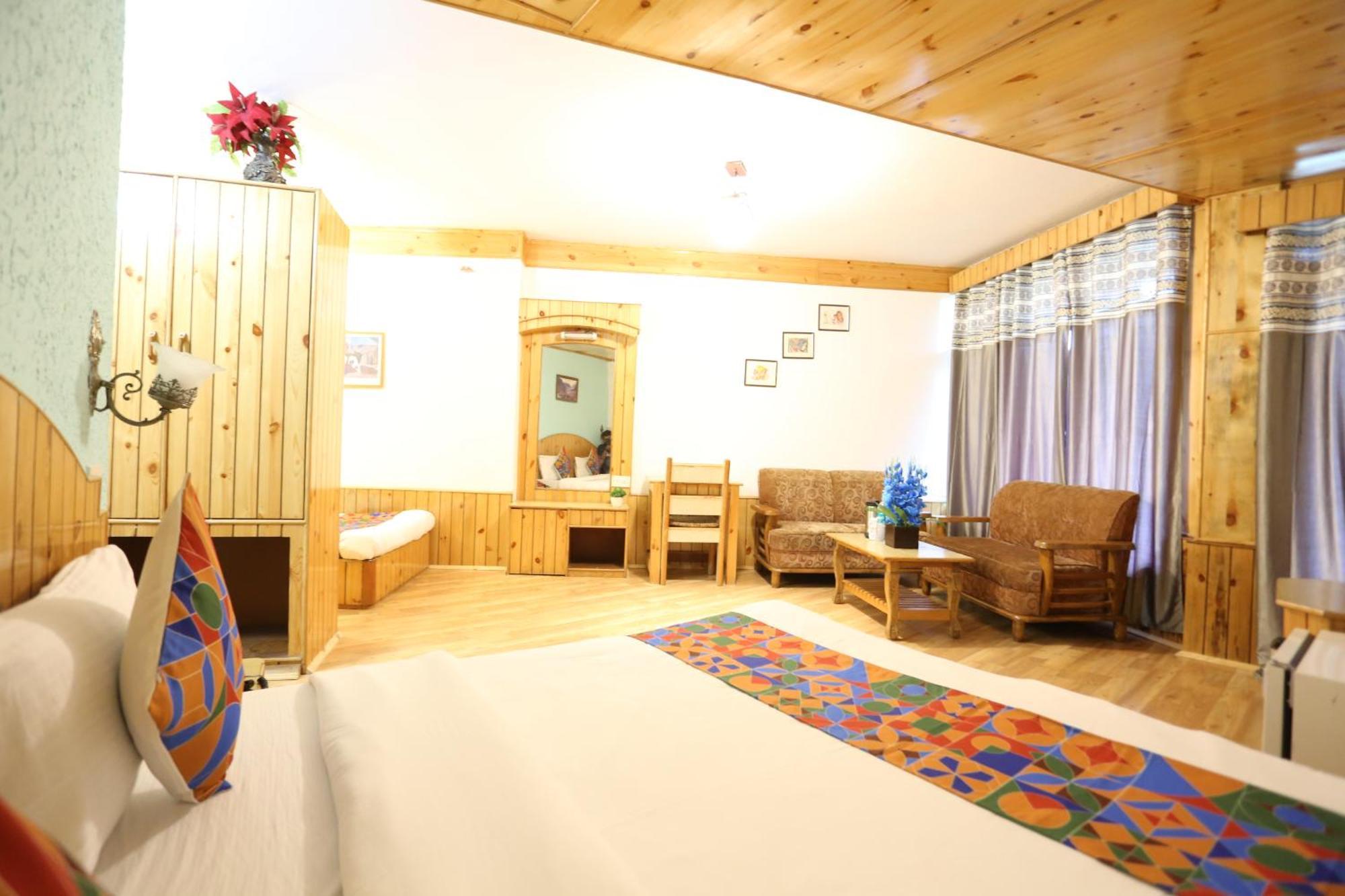 Hotel Surbhi Vashist Buitenkant foto