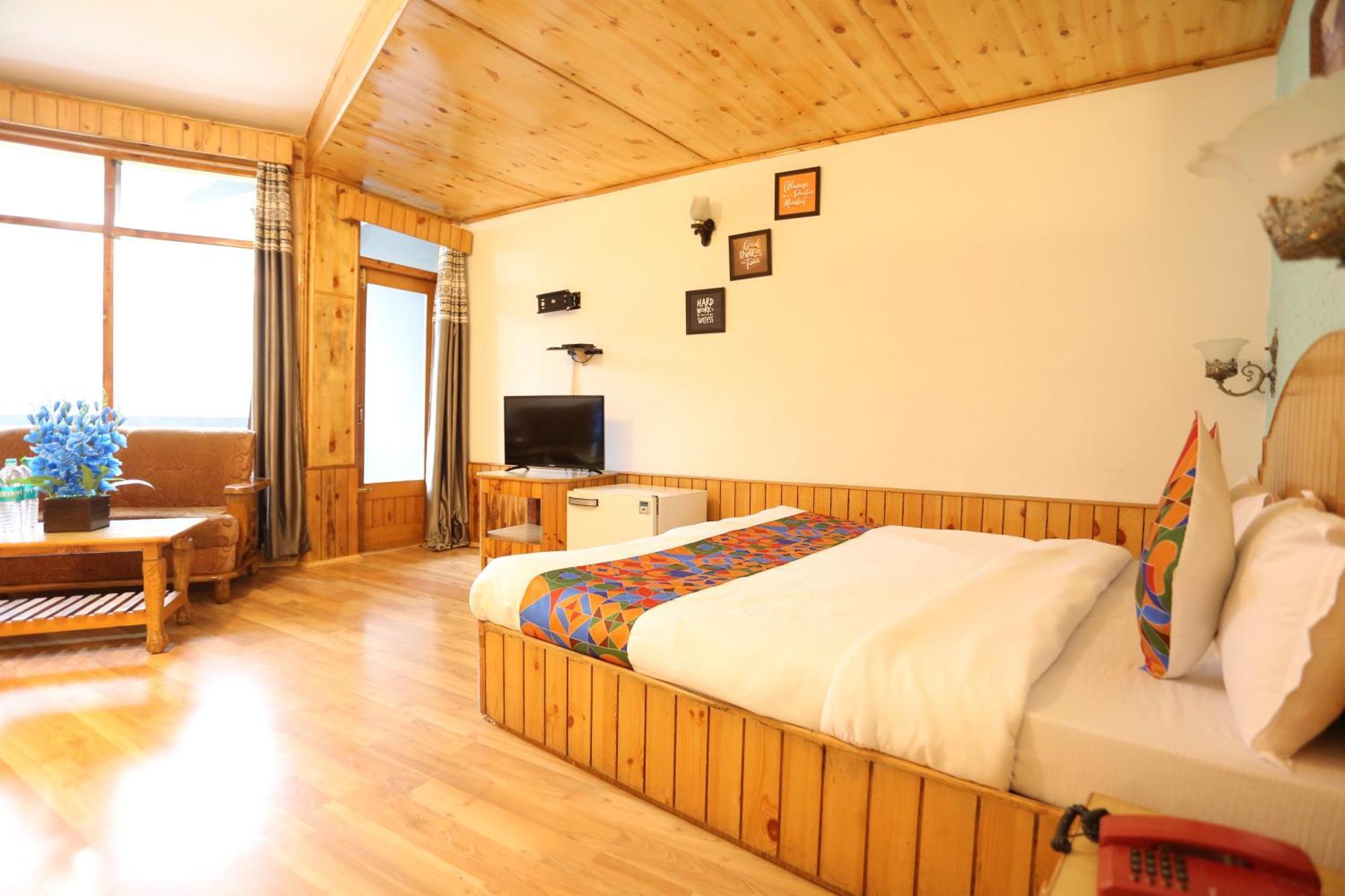 Hotel Surbhi Vashist Buitenkant foto