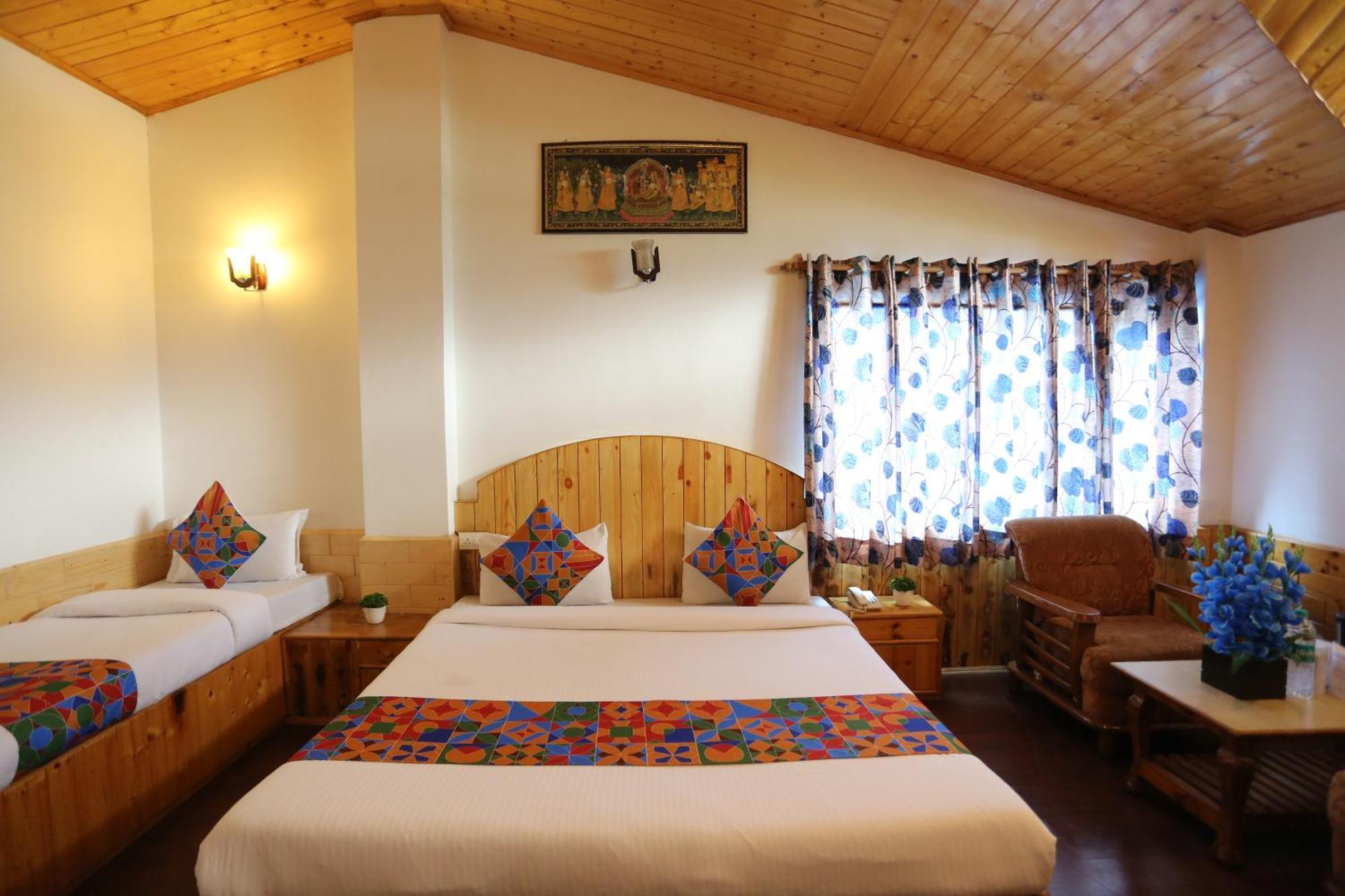 Hotel Surbhi Vashist Buitenkant foto