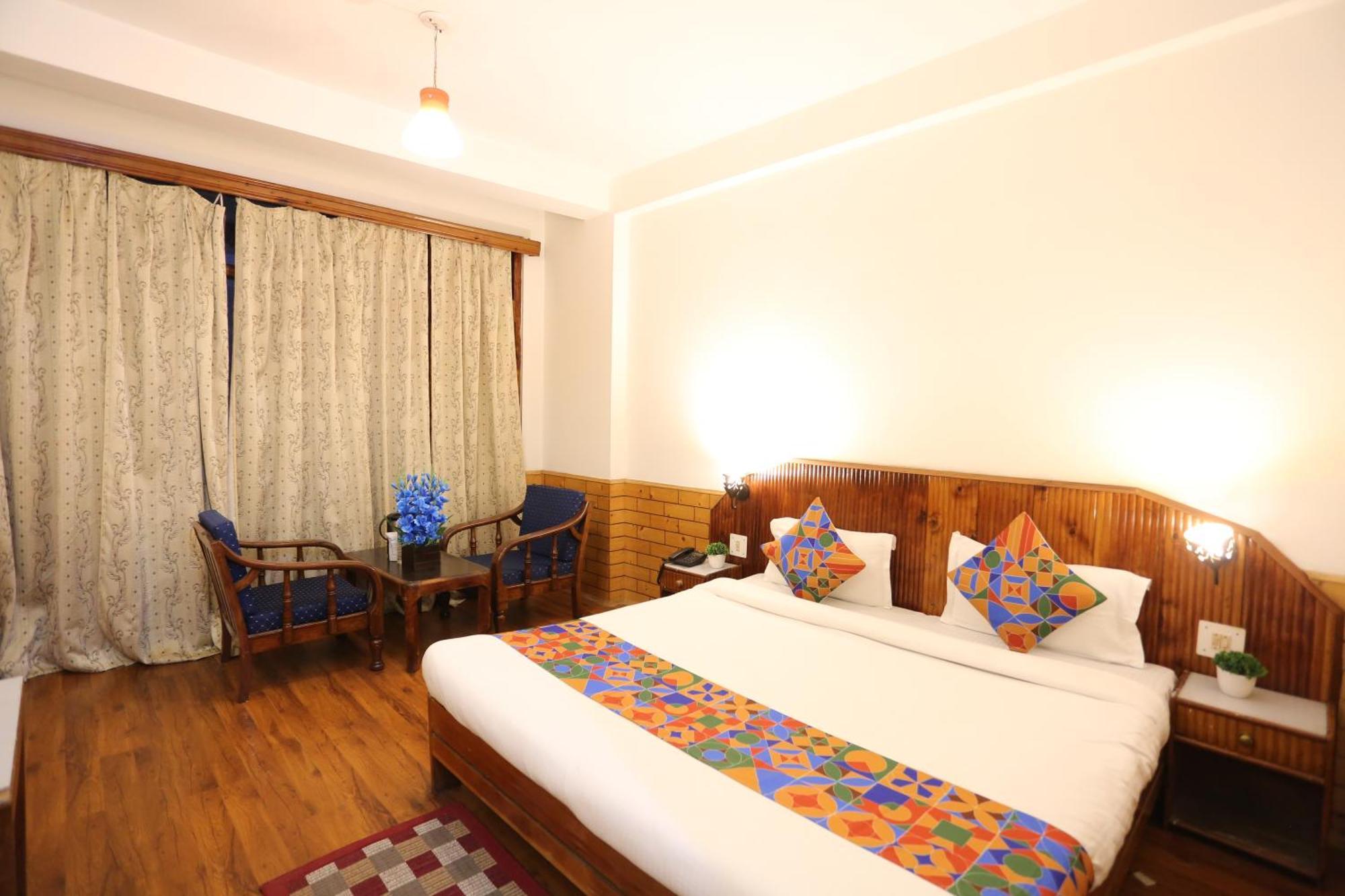 Hotel Surbhi Vashist Buitenkant foto