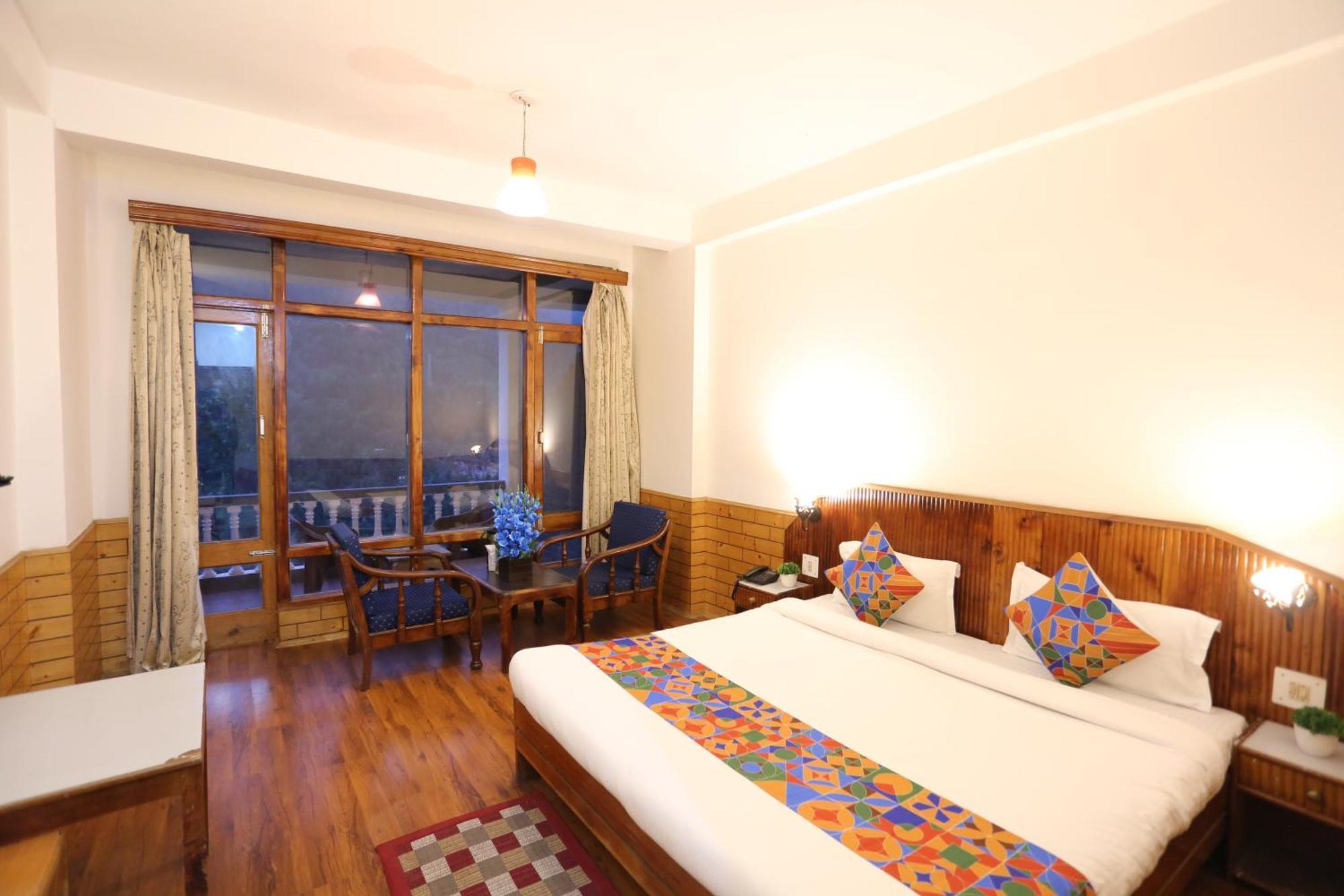 Hotel Surbhi Vashist Buitenkant foto