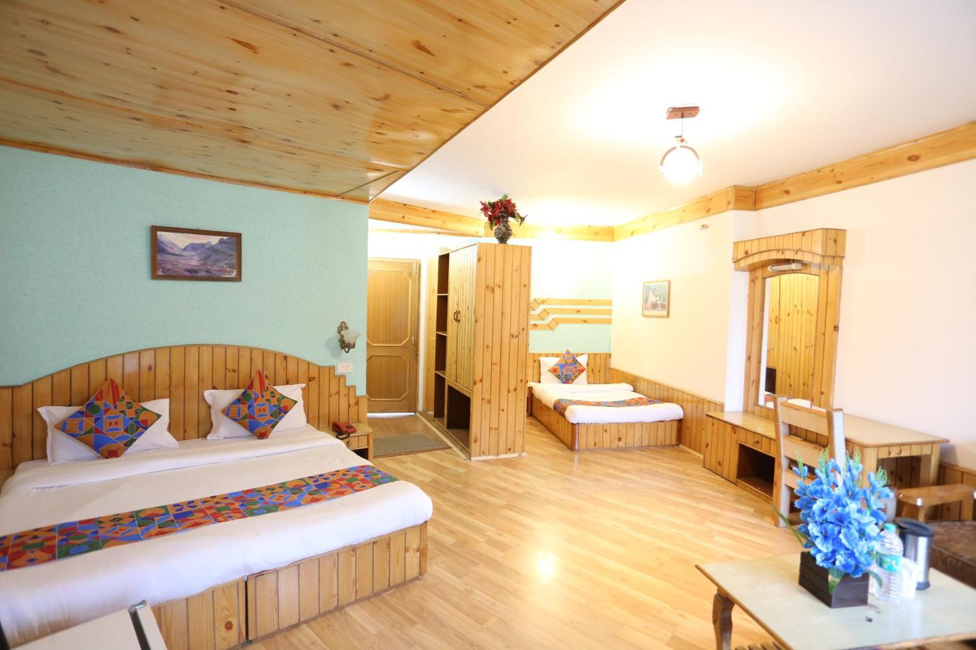 Hotel Surbhi Vashist Buitenkant foto
