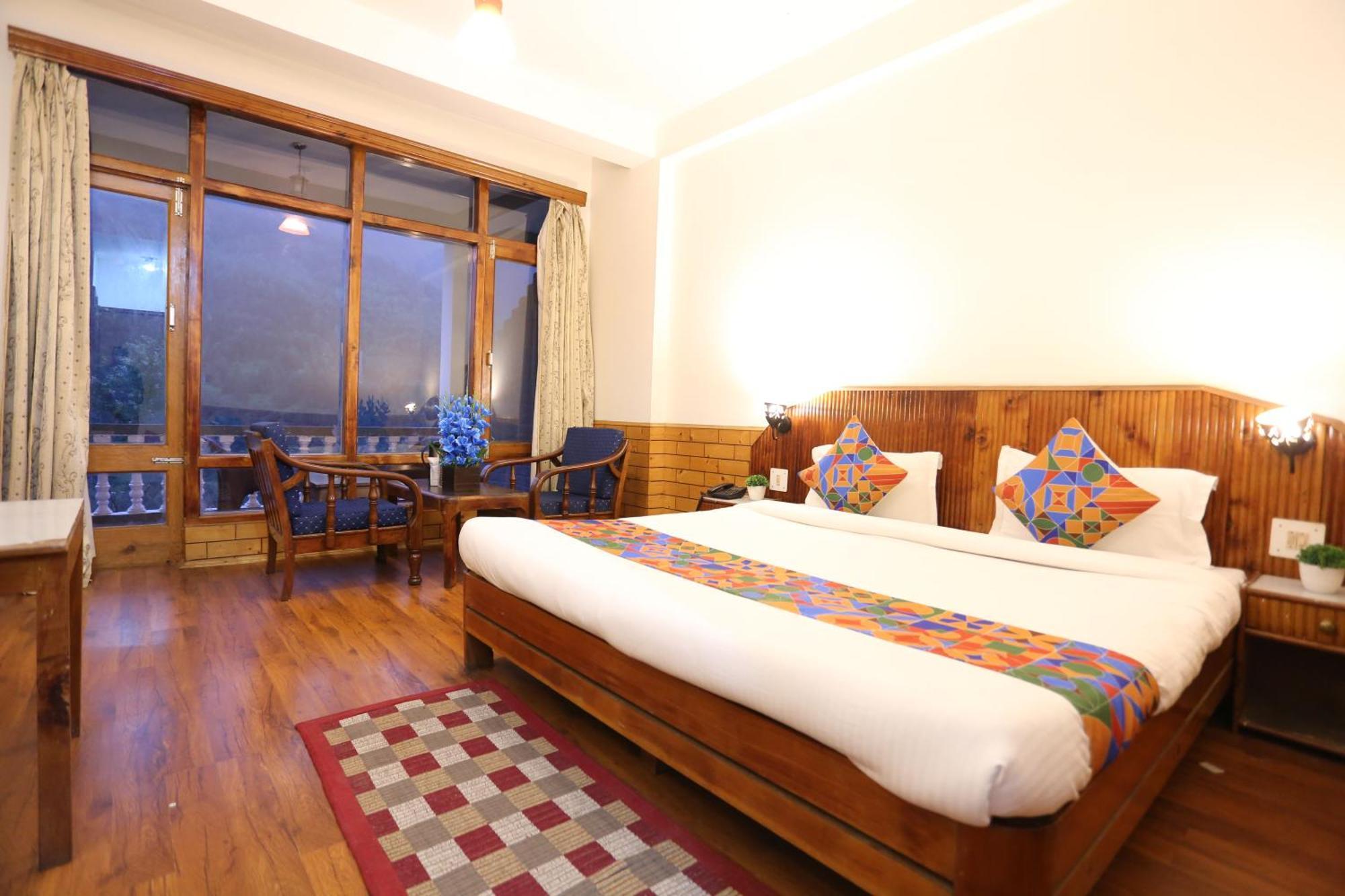 Hotel Surbhi Vashist Buitenkant foto